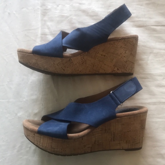 CLARKS LEATHER & CORK SANDALS - Picture 3 of 8